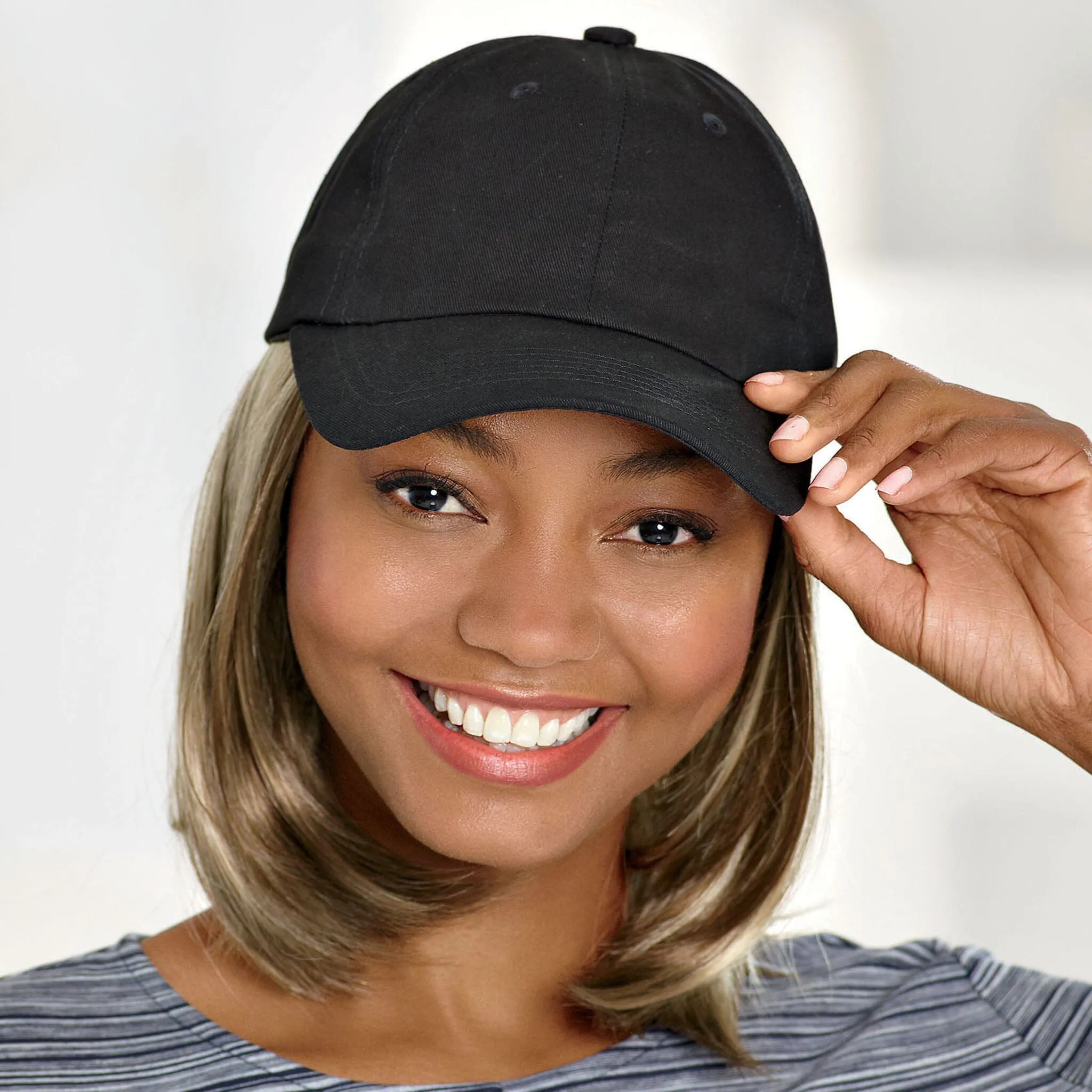 Classic Wig with Black Hat