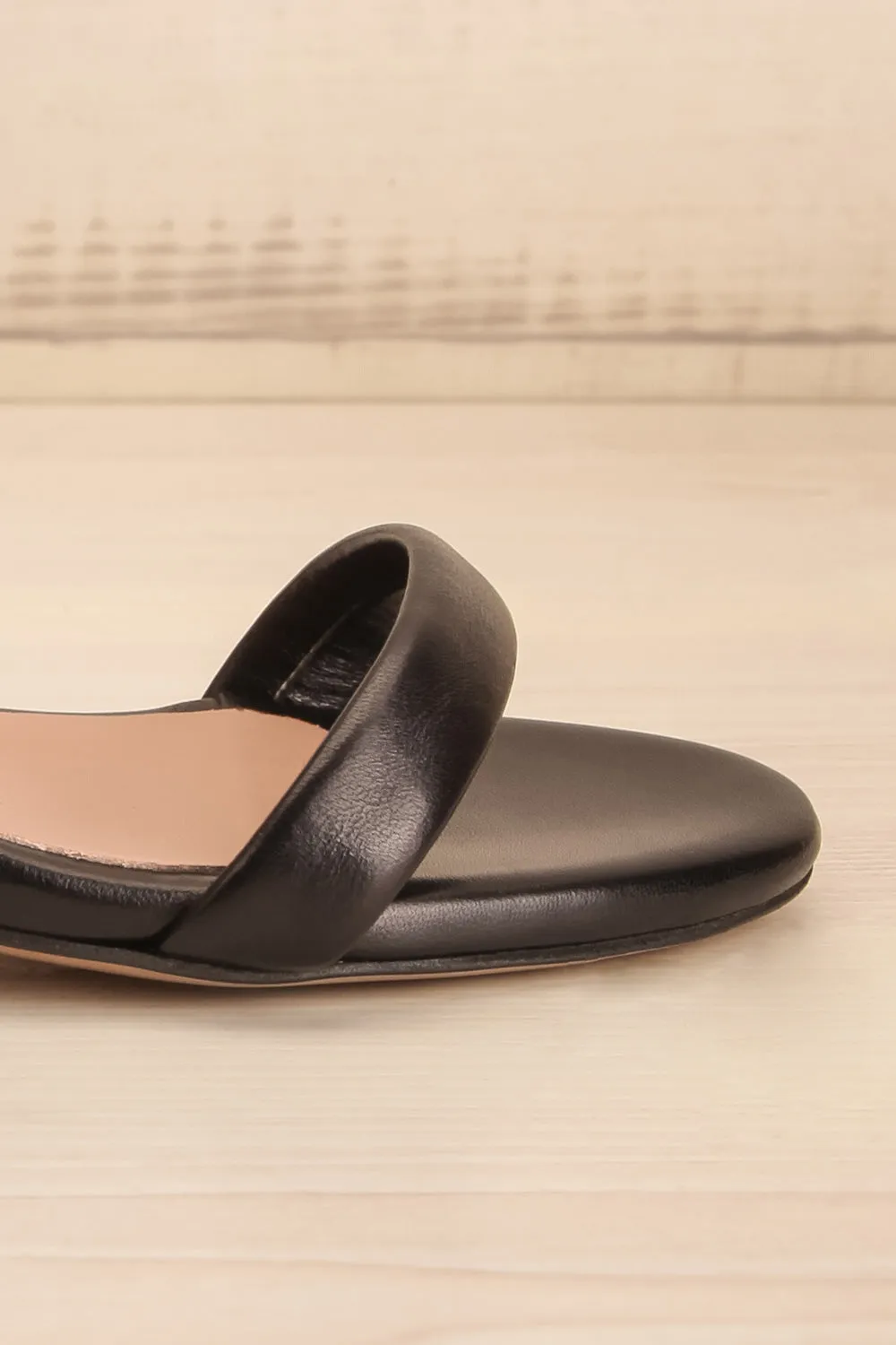 Cubisme | Strappy Block Heel Leather Sandals