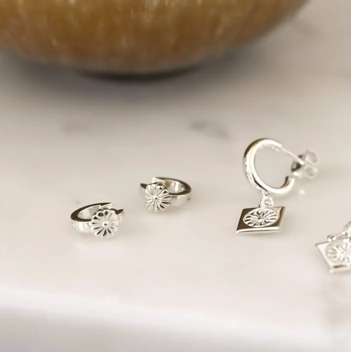 Daisy London DAISY BLOOM HUGGIE EARRINGS DE01_SLV