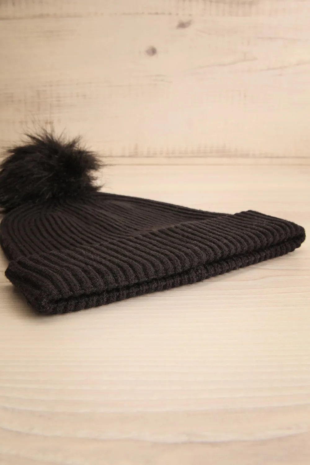 Detourne Black | Knit Tuque w/ Pompom