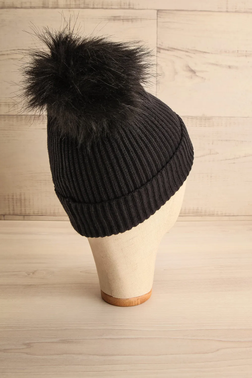 Detourne Black | Knit Tuque w/ Pompom