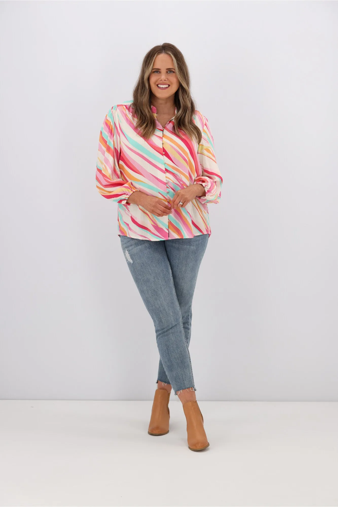 Fria Sophie Linear Color Ball Button Blouse Pink