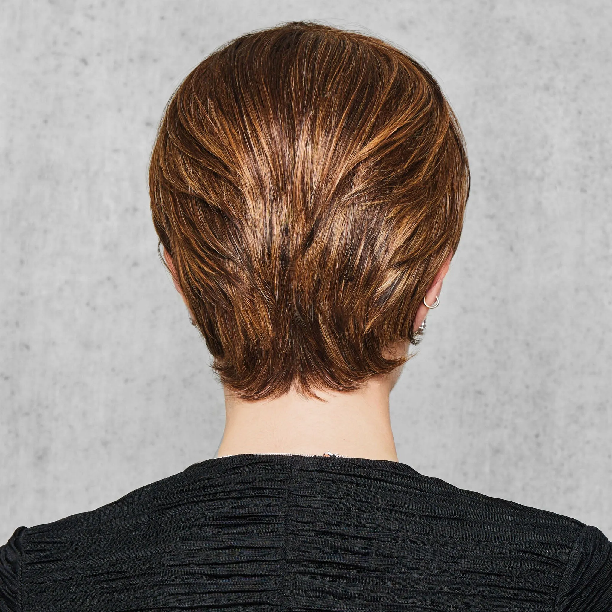 Hairdo® Feather Cut Wig