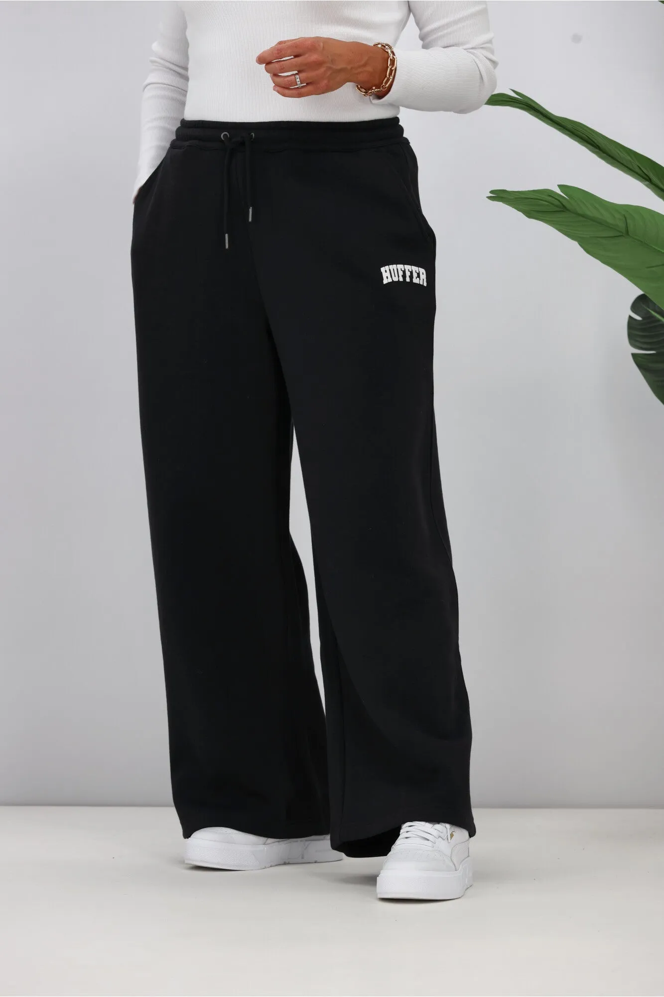 Huffer Easy Trackpant Black