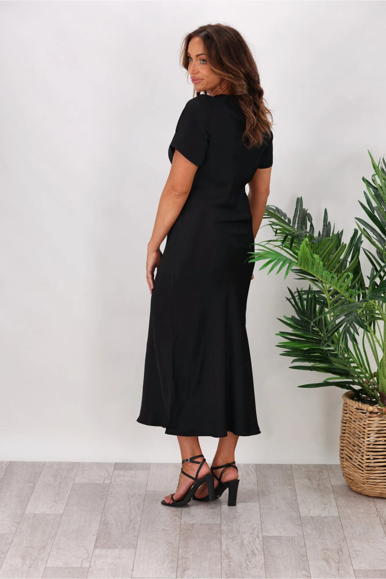 Huffer Twilight Keyhole Dress Black