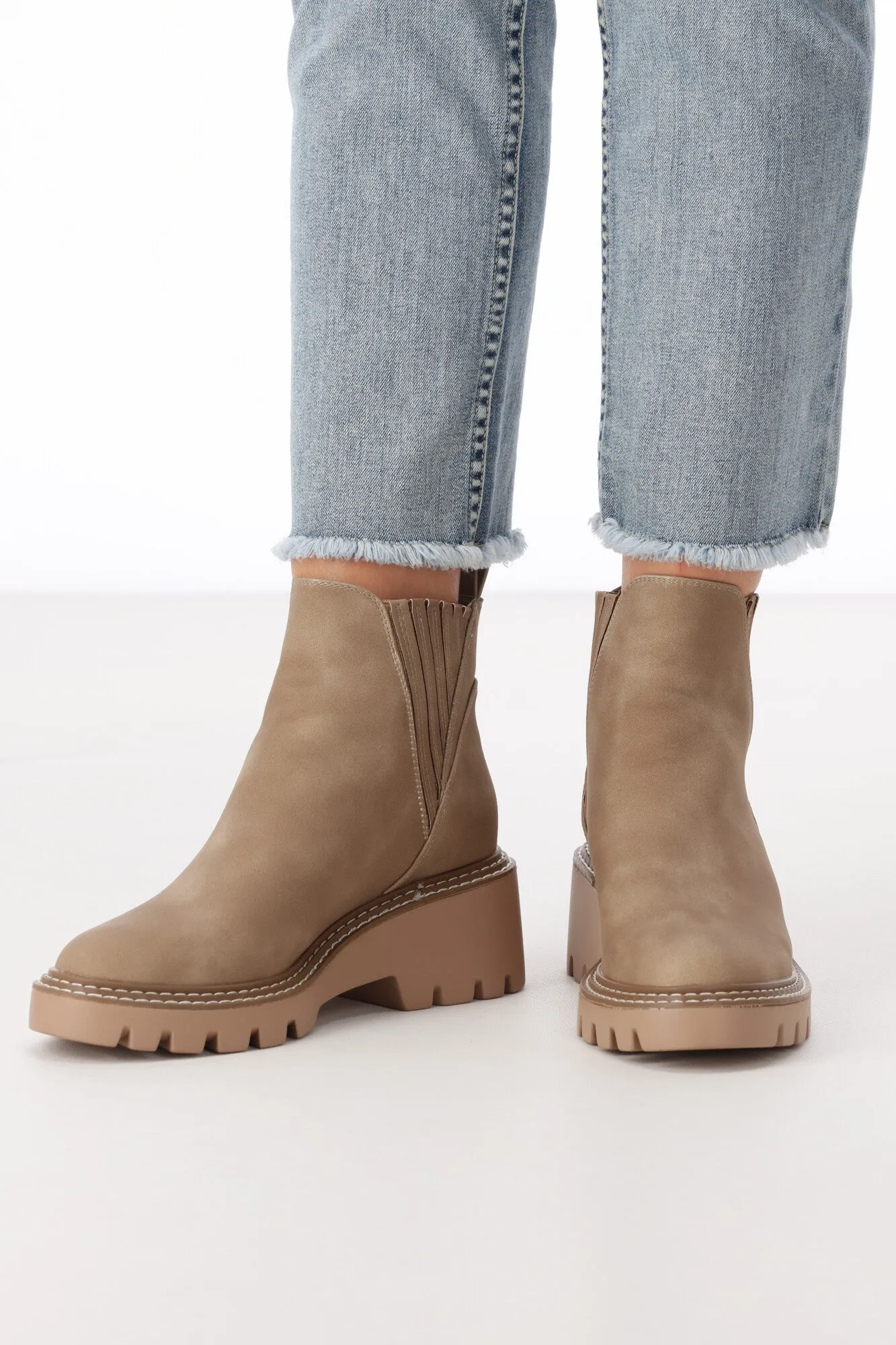 Los Cabos Vittoria Boot Taupe