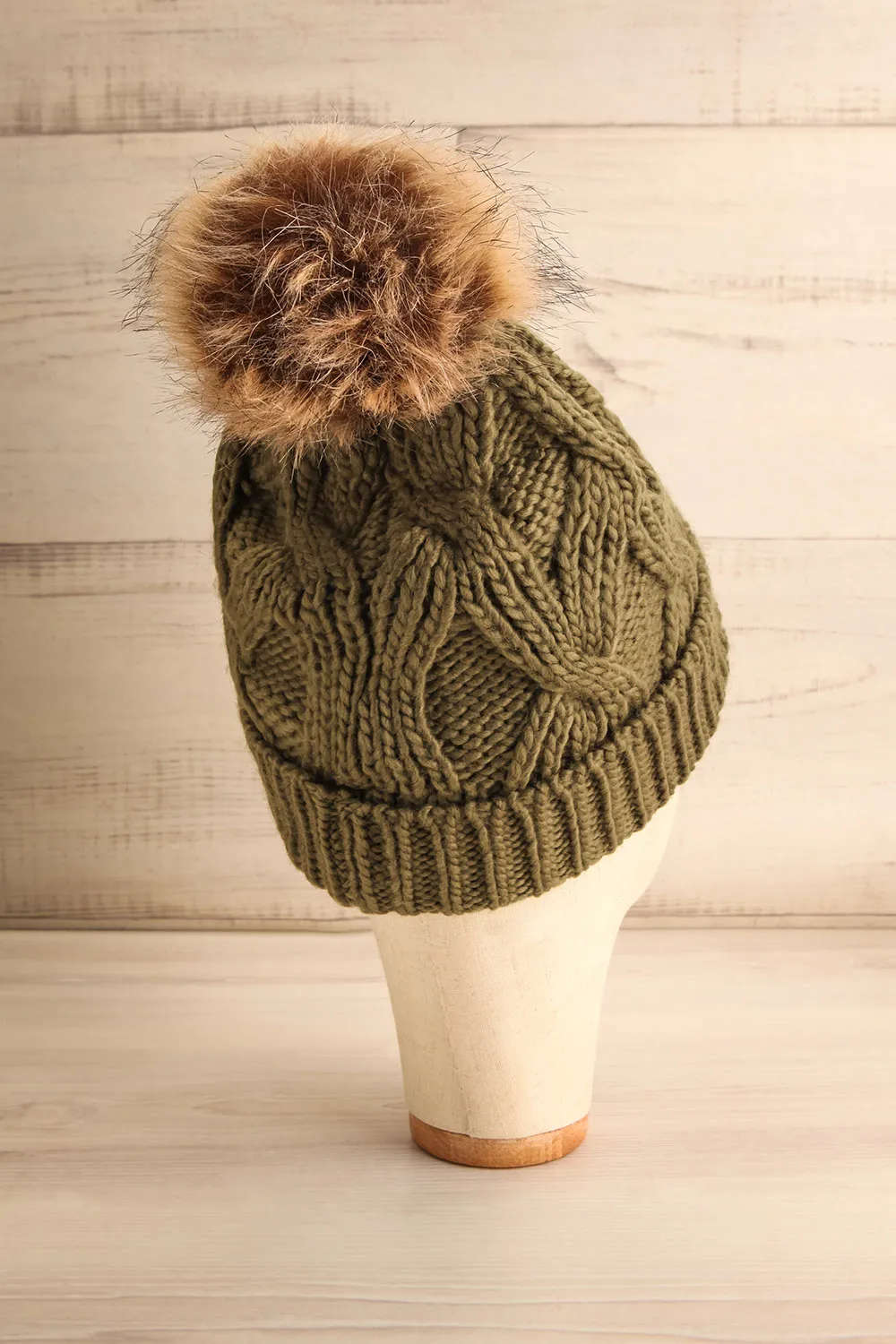 Muscaa Green | Knit Tuque w/ Pompom