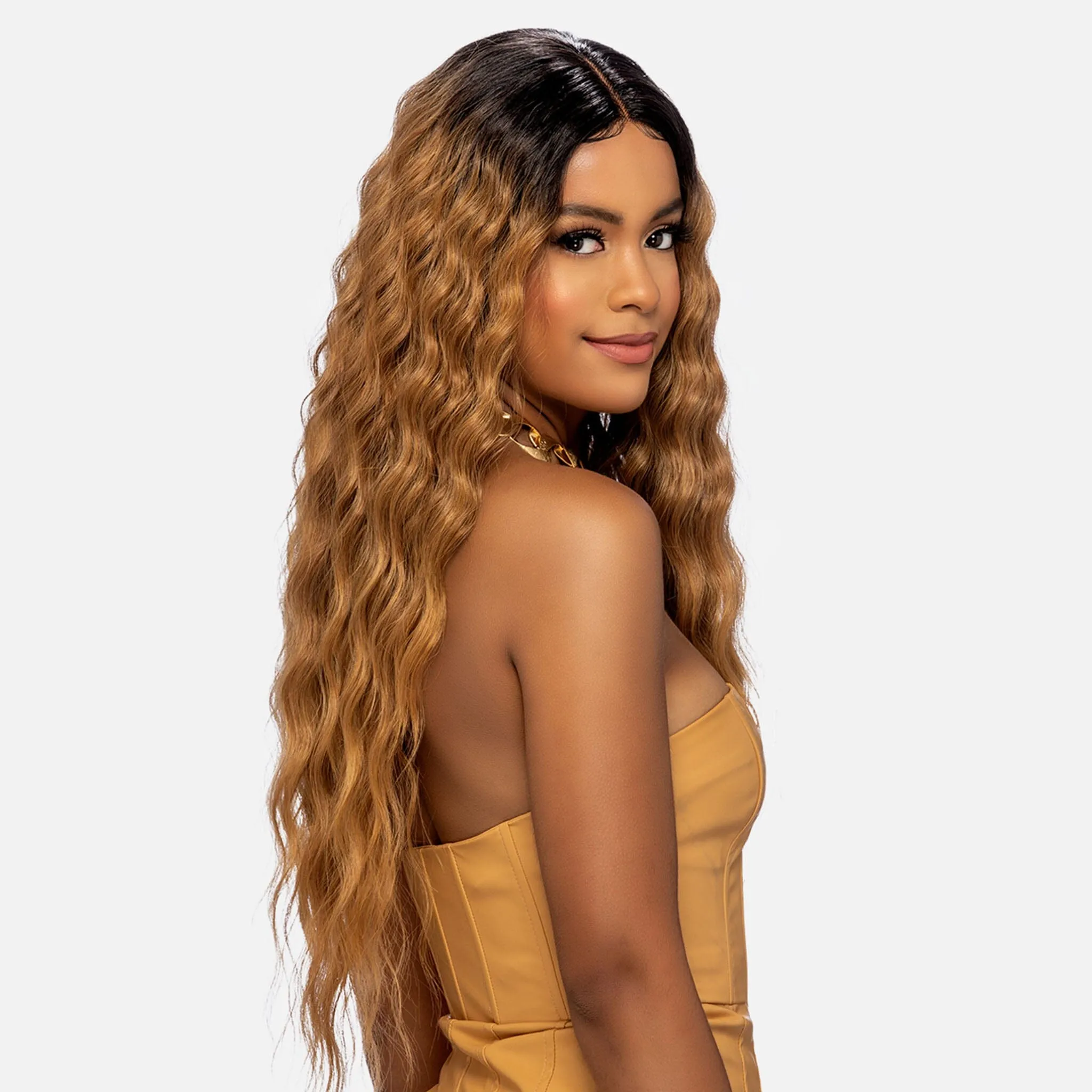 Olisa Wig by Vivica A. Fox™