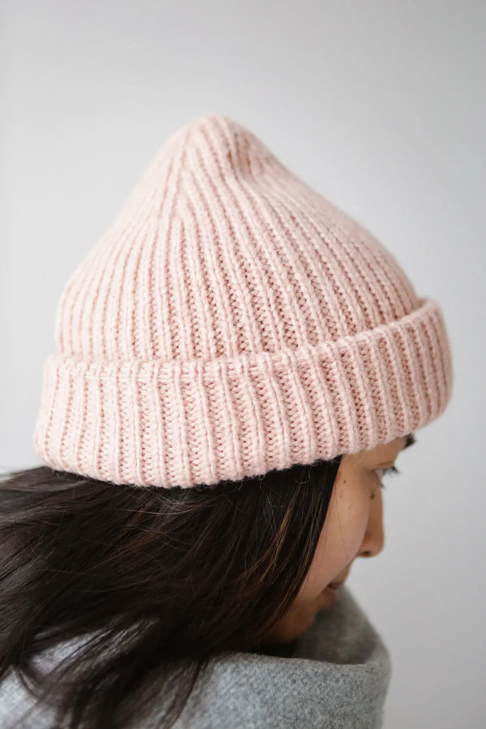 Phoenix Black | Rolled Up Knit Tuque