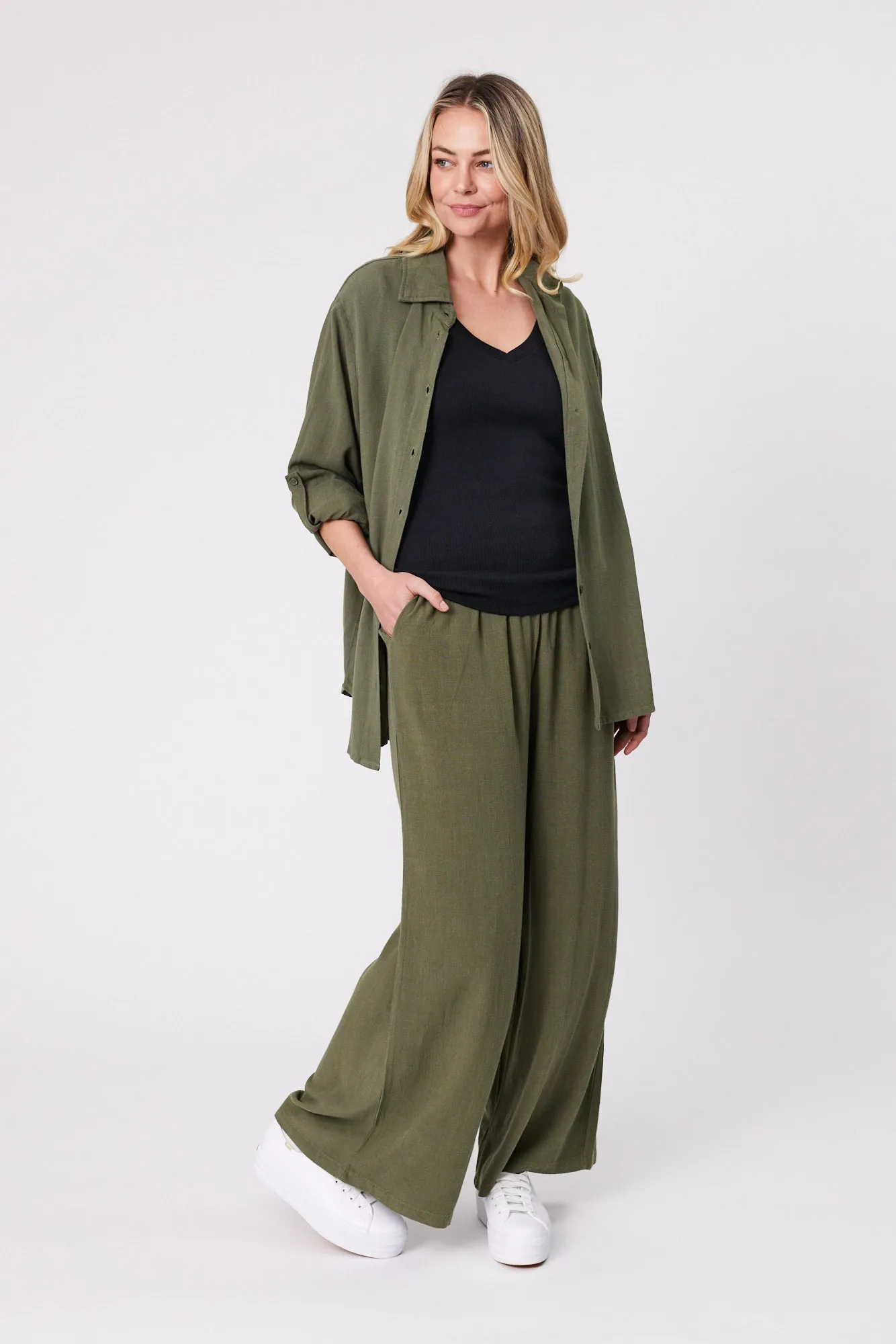 Shine On Essentials Woven Pant Khaki