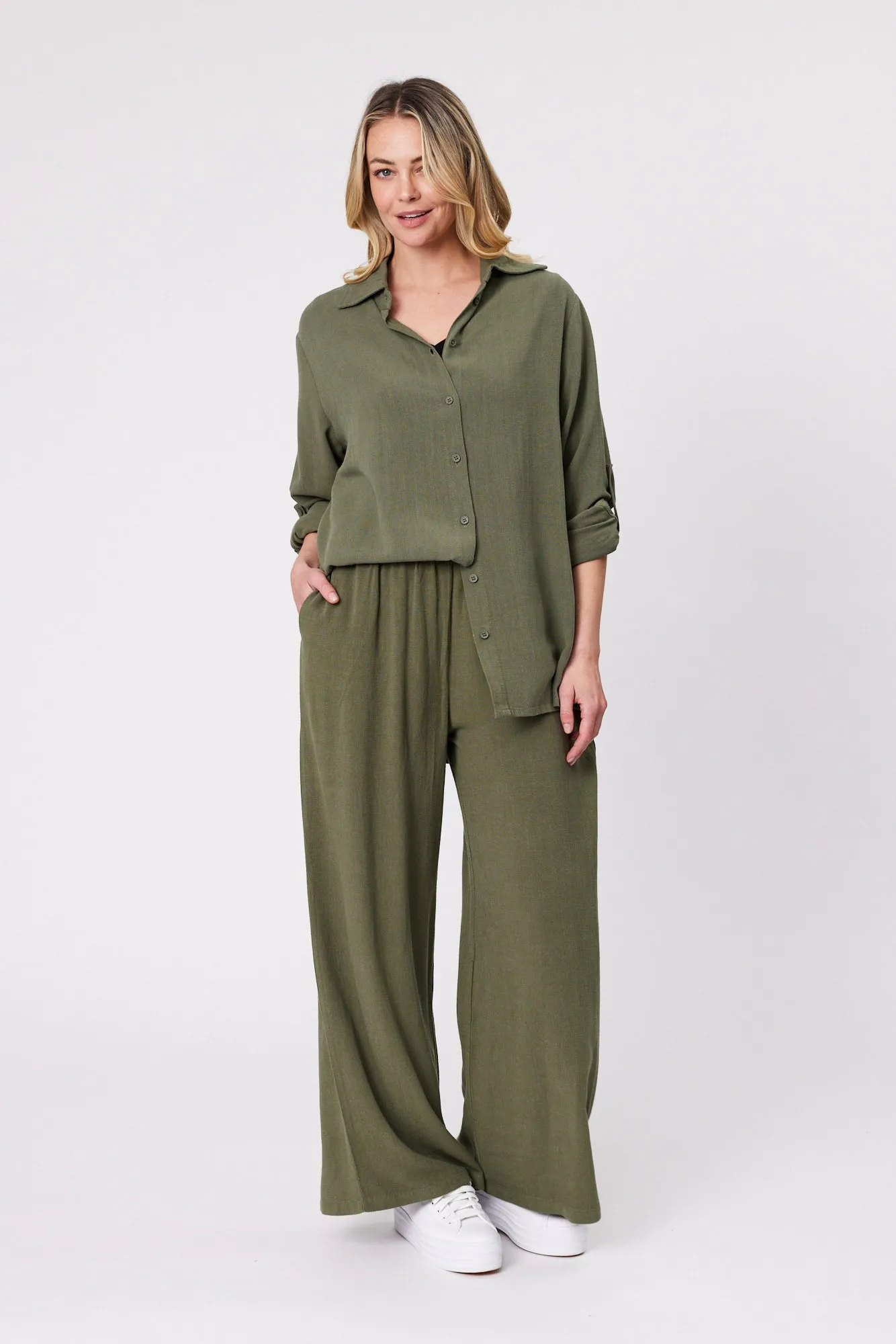 Shine On Essentials Woven Pant Khaki