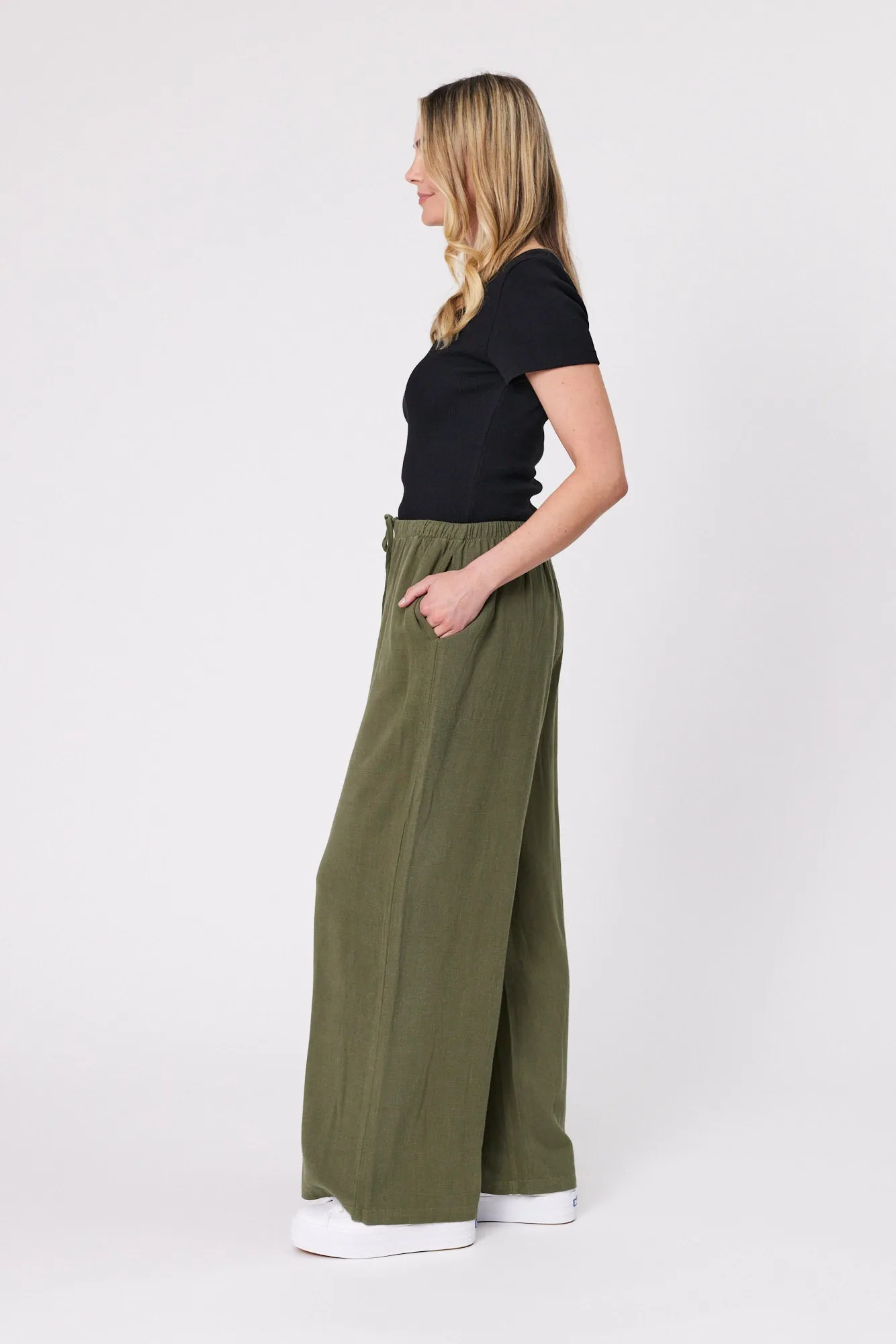 Shine On Essentials Woven Pant Khaki