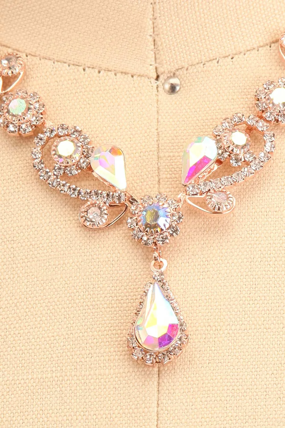 Souffle de Vie | Iridescent Crystal Earrings & Necklace Set