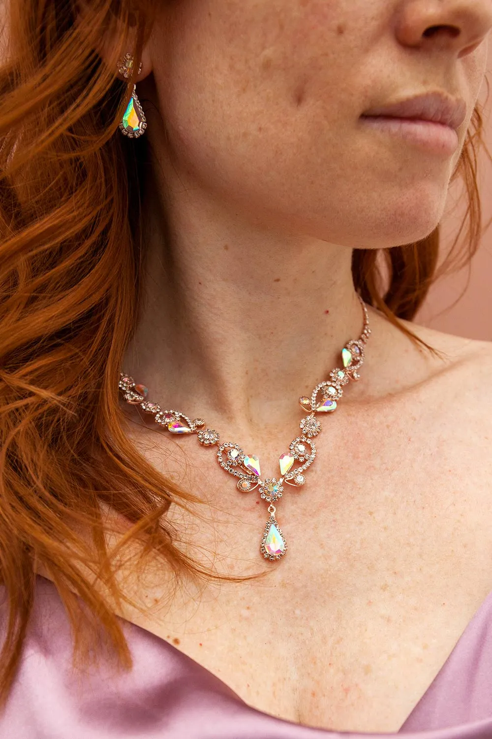 Souffle de Vie | Iridescent Crystal Earrings & Necklace Set