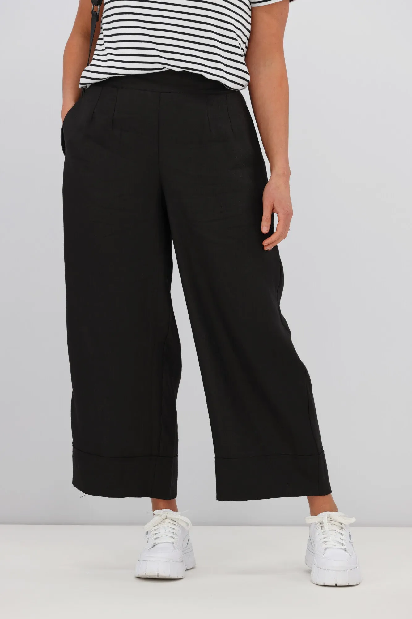 Tirelli Wide Leg Linen Pant Black