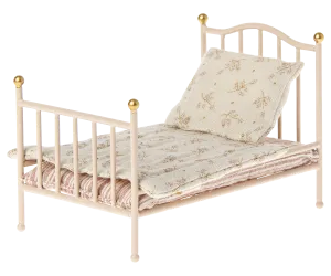 Vintage Bed, Mouse - Rose